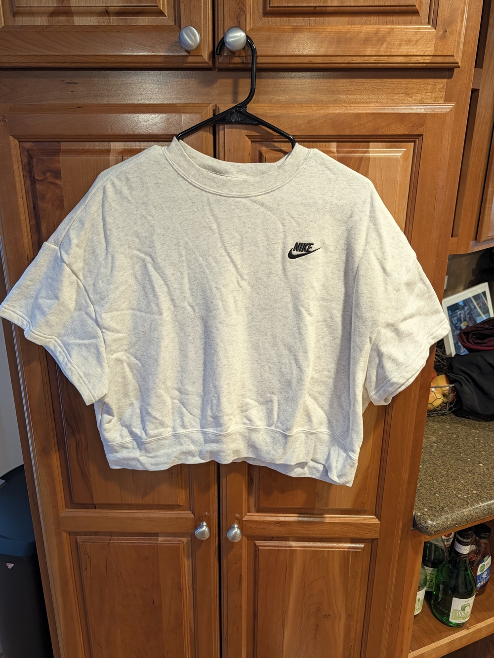Nike Women's Light Gray Cropped T-shirt